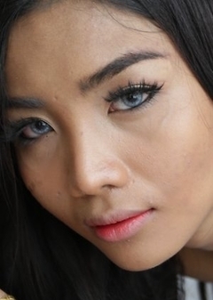 Thai ladyboy Leeya hottie sucks big white cock gets fucked and cum-covered