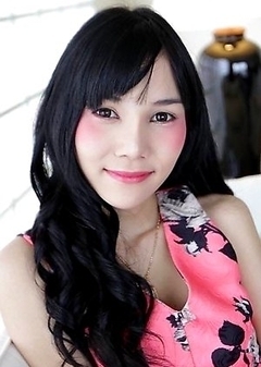 Really skinny ladyboy Bonus sucks dick like a champion and earns facial