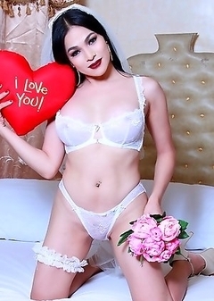 Sexy TS Filipina Hot Valentines Chick